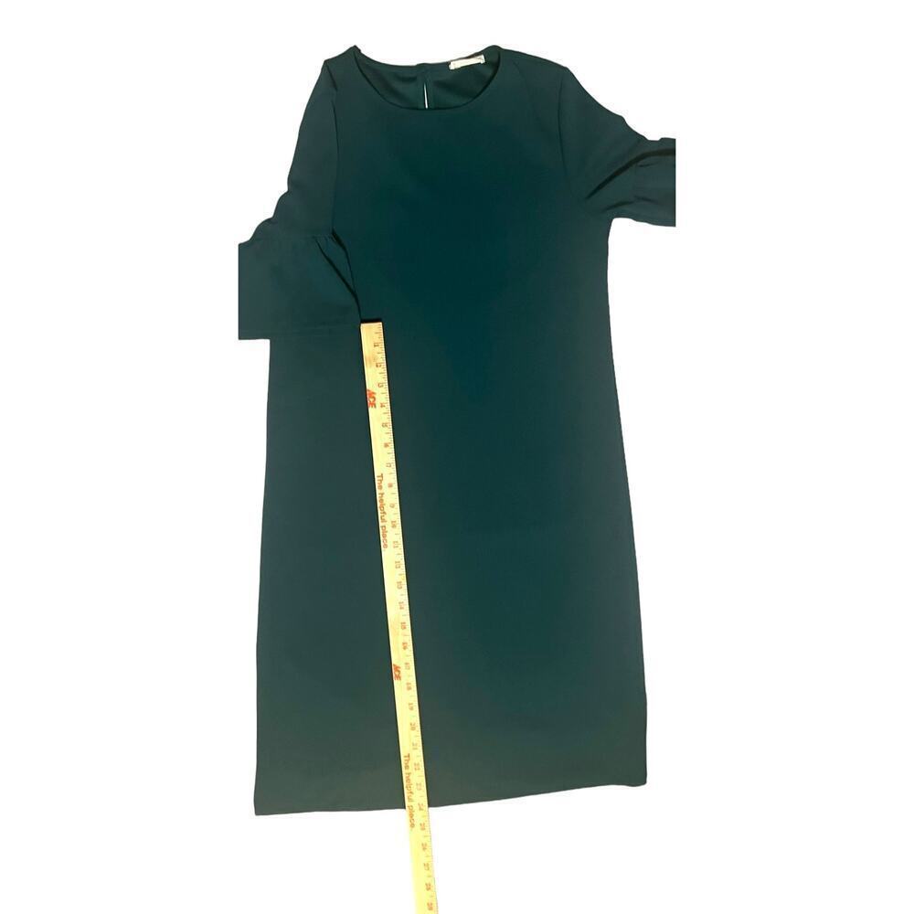Les Amis Boutique Green Shift Dress Ruffle Short Bell Sleeve Size Medium Knee - Picture 10 of 13